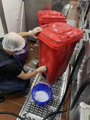 柏鴻環境有限公司 - 餐廳收尾打掃清洗