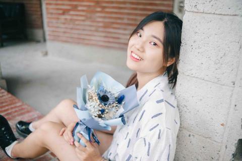 提供畫畫課台中服務的專家蔣孟潔