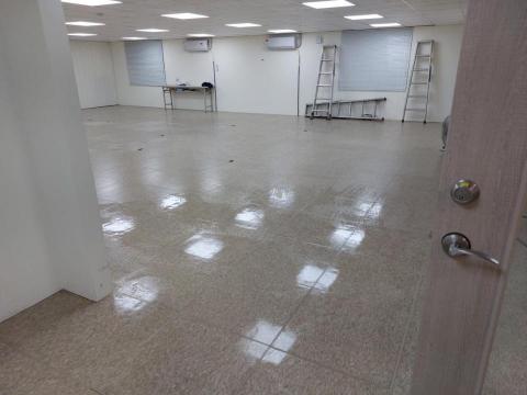 沐陞工程有限公司(專營太陽光電、裝潢設計及環保清潔工程) - 南科辦公室空屋清潔打蠟 沐陞工程有限公司(專營太陽光電、裝潢設計及環保清潔工程) - 南科辦公室空屋清潔打蠟