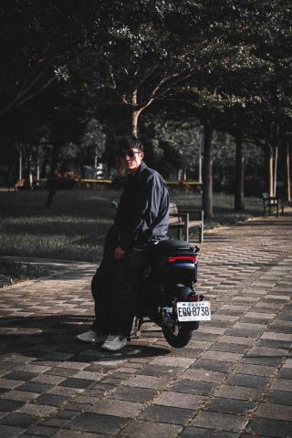 邱建維 - 宏達電x JKS業配