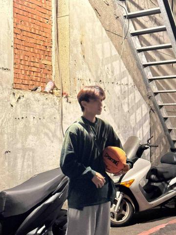 提供奧數小一服務的專家王韋翔