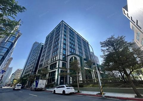 媲美電視台-挑高5.5米多元科技規格設備(A、B區攝影棚出租 - 