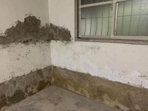 黃柏元 - 竹田陳小姐三合院翻修、防水工程及天花板裝潢及組合式地板工程（前）