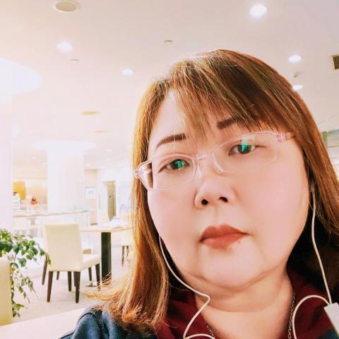 提供餐點服務的專家孫慧賢