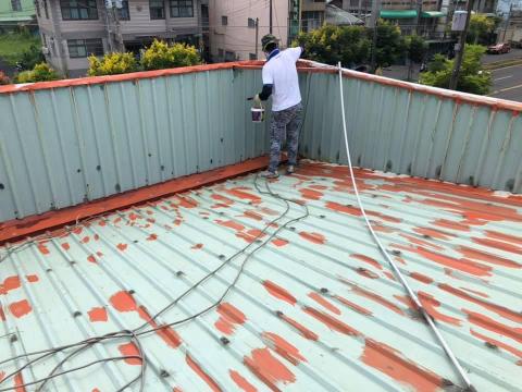 【得利職人認證】張家迪 - 外牆頂樓防水施作工程,解決漏水問題 【得利職人認證】張家迪 - 外牆頂樓防水施作工程,解決漏水問題