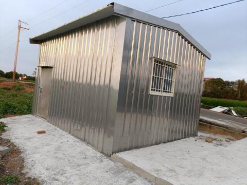 鋅鋅鋼工程行 - 資材室