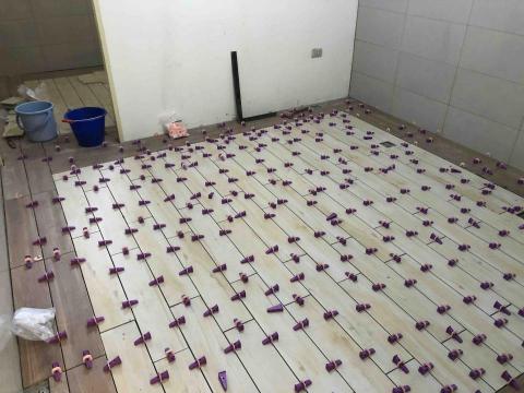 博ㄧ土木包工業有限公司 - 地磚硬底施作