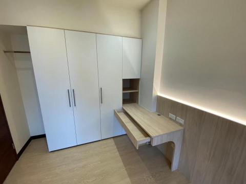 德康美系統櫃烏日店 - 主臥衣櫃和書桌和床頭背板 德康美系統櫃烏日店 - 主臥衣櫃和書桌和床頭背板