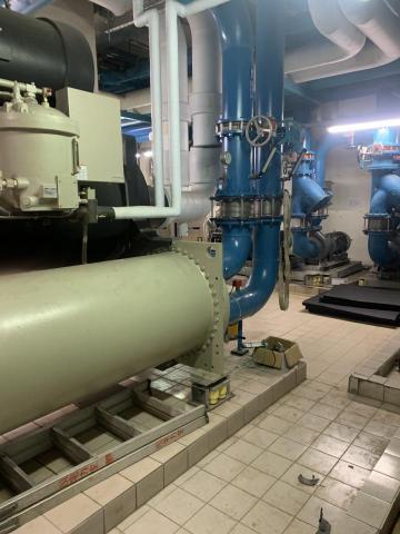 李師傅 - 冰水主機配管