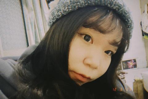 筱捷 - 喜歡這種底片復古感濾鏡!