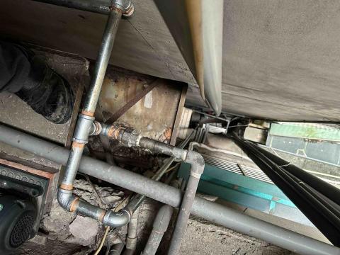 昶銓瓦斯配管工程 - 一樓接到三樓與用戶既設管線對接