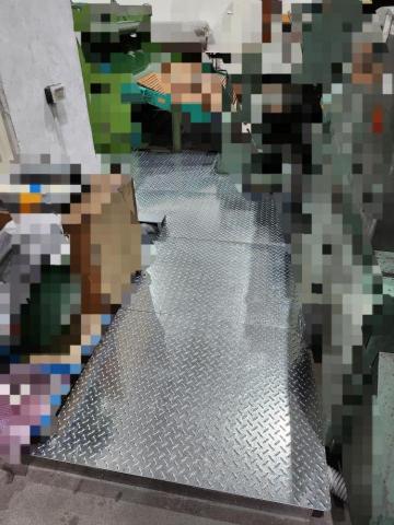 居家修繕/不鏽鋼、鐵件維修加固-魏師傅 - 鍍鋅花板增高(下方埋管,電線) 居家修繕/不鏽鋼、鐵件維修加固-魏師傅 - 鍍鋅花板增高(下方埋管,電線)