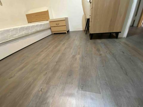 昱嘉宅修工程（可看檔案聯絡資訊） - 塑膠地板