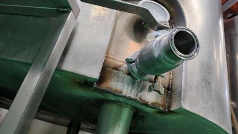 居家修繕/不鏽鋼、鐵件維修加固-魏師傅 - 蒸氣鍋爐修補抓漏焊接 居家修繕/不鏽鋼、鐵件維修加固-魏師傅 - 蒸氣鍋爐修補抓漏焊接