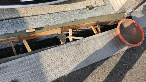 居家修繕/不鏽鋼、鐵件維修加固-魏師傅 - 水溝蓋踏板施工工程 居家修繕/不鏽鋼、鐵件維修加固-魏師傅 - 水溝蓋踏板施工工程