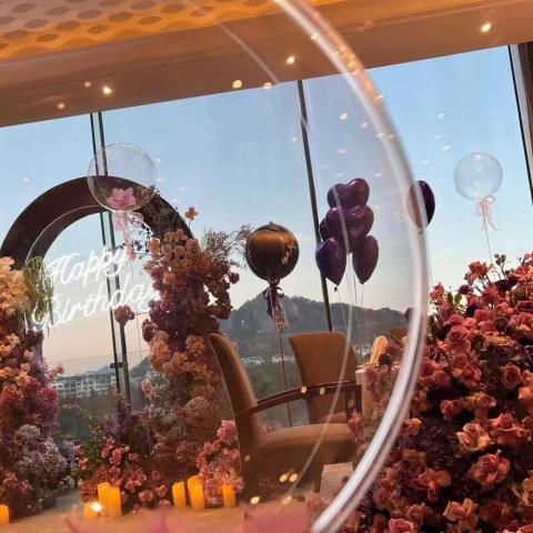 金派對FancyParty - 包廂生日花藝及氣球佈置 金派對FancyParty - 包廂生日花藝及氣球佈置