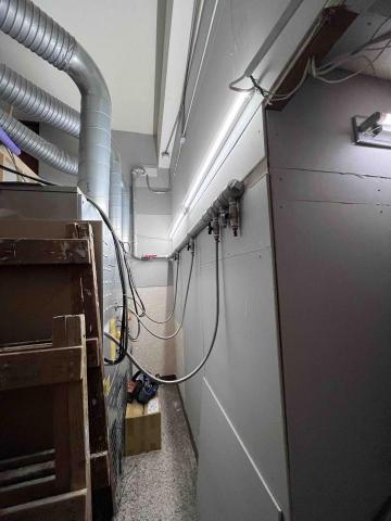 鼎東曜業有限公司 - 榮耀街 鼎東曜業有限公司 - 榮耀街