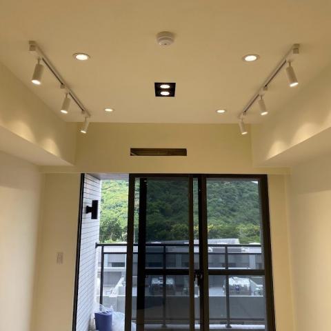 提供電力服務的專家水電小古