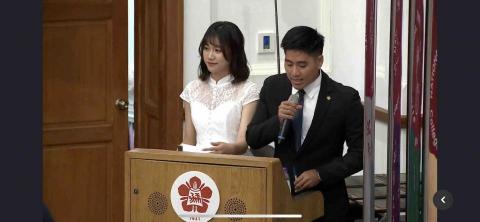 雙語主持人Annie 唯妮｜婚禮x活動主持 - 