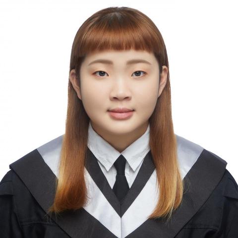 提供三重換拉鍊服務的專家盧佳筠