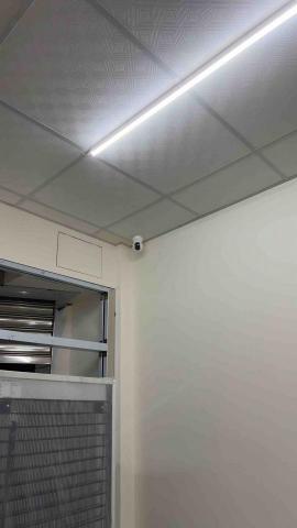 鄭宇森 - 安裝監視器及新增監視器電源