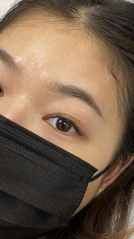 林玟君 - 接睫前會先詳細諮詢與討論後才進行嫁接，都是客製化唷
