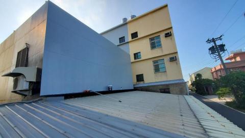 萬事事業社 - 外牆防水防曬壓克力面漆