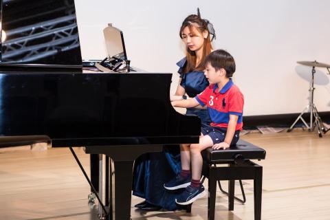 響悅音樂藝術 - 定期舉辦音樂發表會