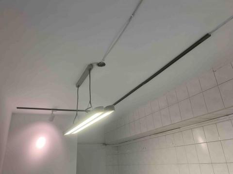 邱弘傑 - 軌道燈安裝