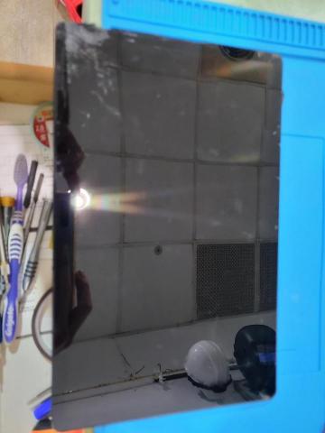 專業手機平板維修 - 聯想平板螢幕破裂