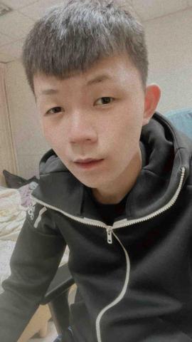 提供民宿網服務的專家簡哲民