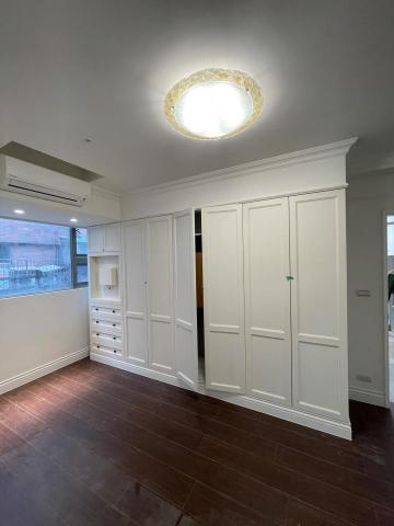 萌e油漆工坊 - 衣櫥木皮噴漆施作完成品