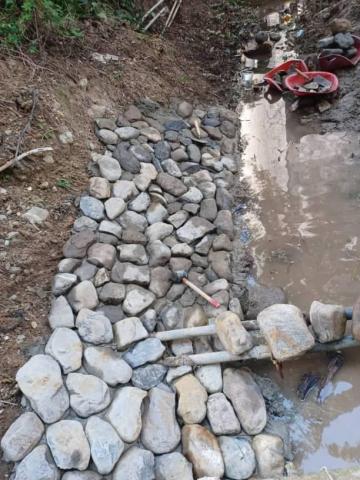 律陽工程行 - 溪邊疊石造景