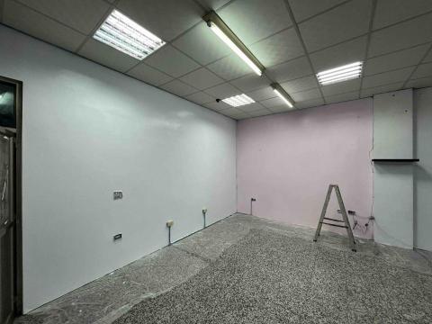 潔鑫居家承包商 - 油漆工程 潔鑫居家承包商 - 油漆工程