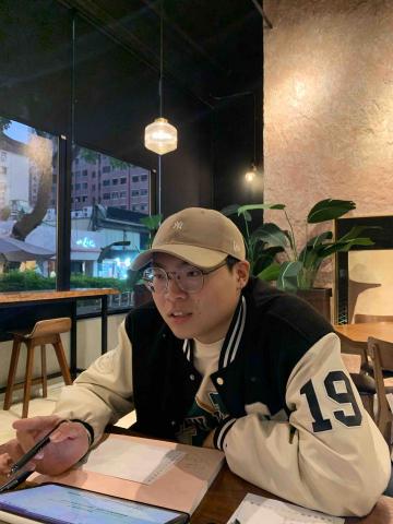 提供高中生物服務的專家彭定宇