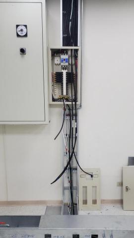 萬事事業社 - 增設220v回路