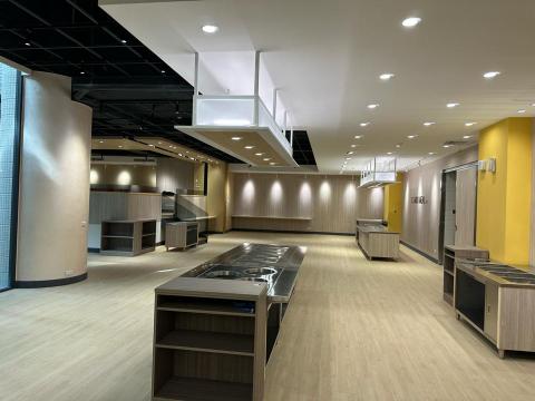 林志倫 - 康軒文教大樓員工餐廳