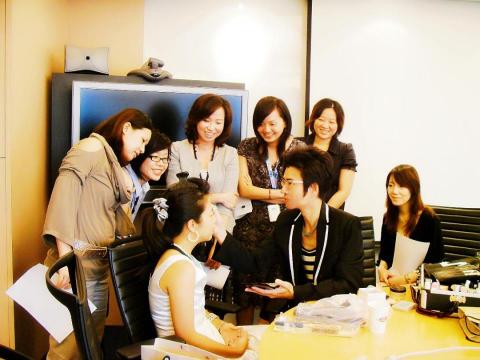 博仁老師 - 梳妝與化妝現場教學 博仁老師 - 梳妝與化妝現場教學