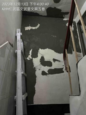 楊詠順(金順發團隊) - 填補防水漆上補土 楊詠順(金順發團隊) - 填補防水漆上補土