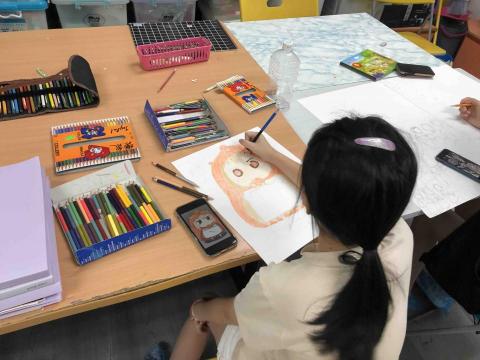 梁詩珮 - 學生作品/8歲/色鉛筆