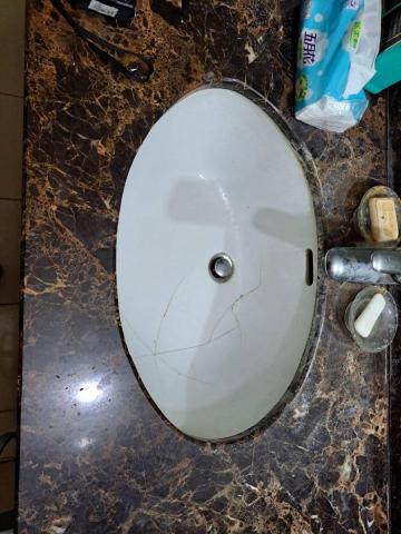 首億科技工程有限公司 - 更換面盆前