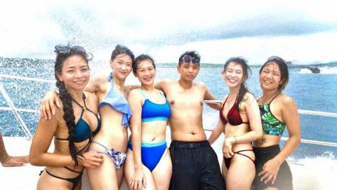 阿家-懶人減重班 - 每年都會舉辦遊艇趴，邀請所有學生一同參加