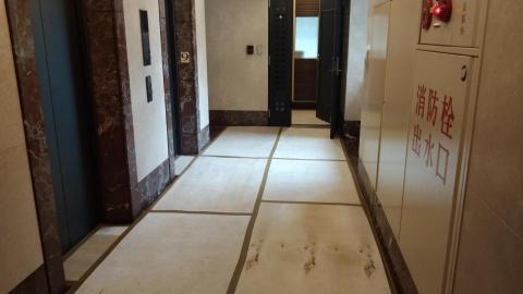 香草熊工坊 - 電梯口保護