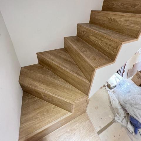 提供木地板缺點服務的專家胡皓鈞