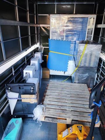 志氣 - 55寸廣告機/快照機/冰淇淋機