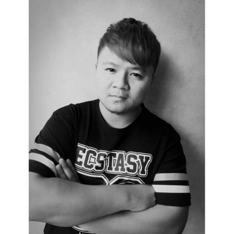 提供兼差服務的專家陳冠宏