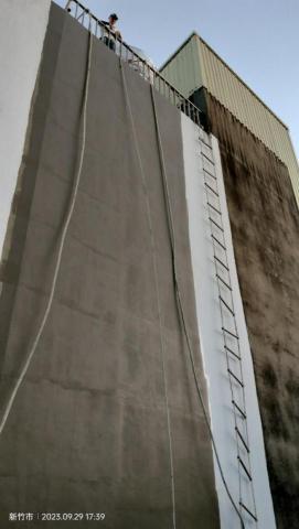 李永裕 - 自用住宅蜘蛛人垂吊外牆防水施作