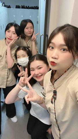 李沂儒 - 與同事合影