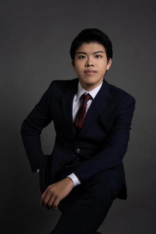 提供行政程序法92服務的專家羅暐智律師