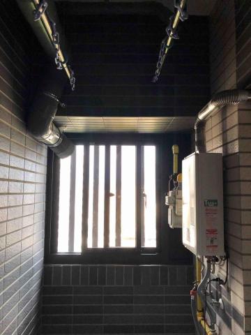 鈞睿鋁業 -  陽台窗